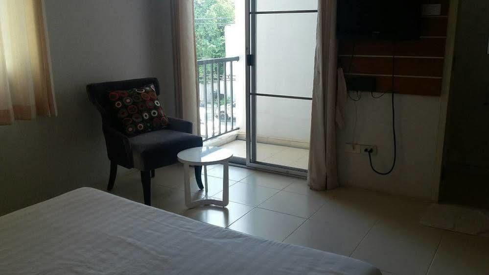 Noble U-House Chiangmai Hotel Chiang Mai Bagian luar foto